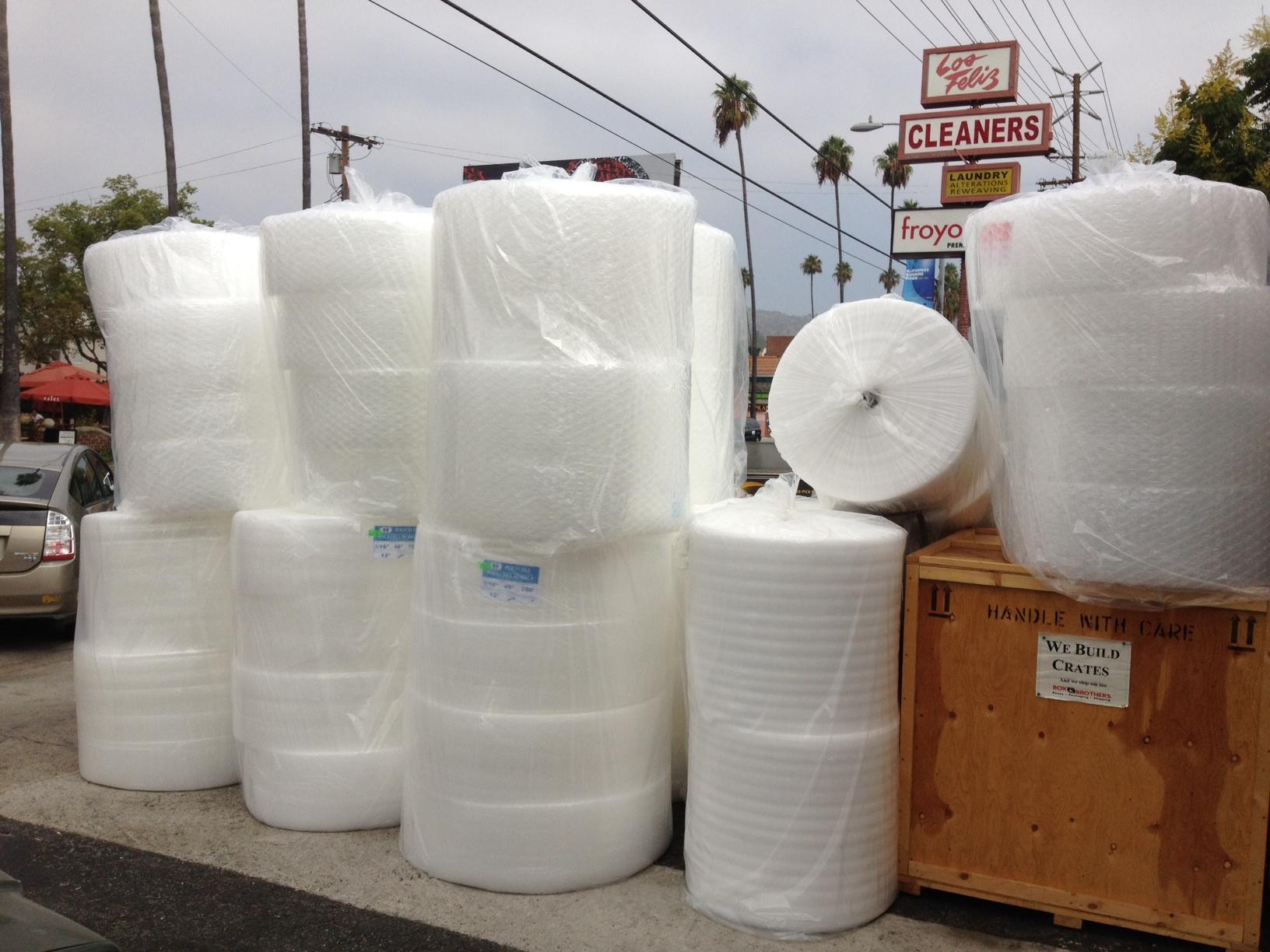 <a href="/image/associates/resource/air-bubble-wrapping-arrives">Bubble wrap arrives</a>